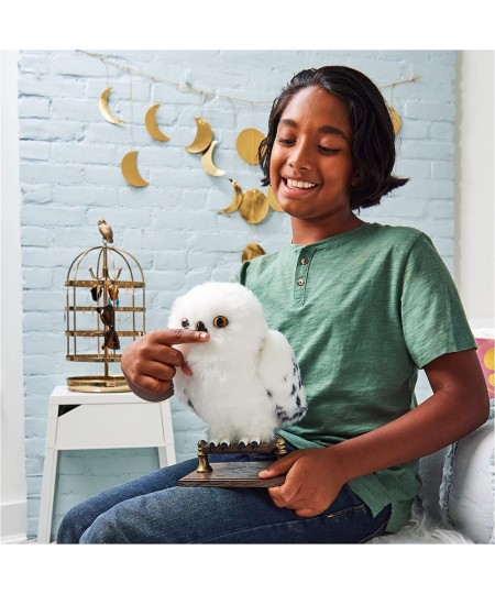 Harry Potter Enchanting Hedwig Interactive Owl with Over 15 Sounds and Movements and Hogwarts Envelope Kids Toys for Ages 5 a...